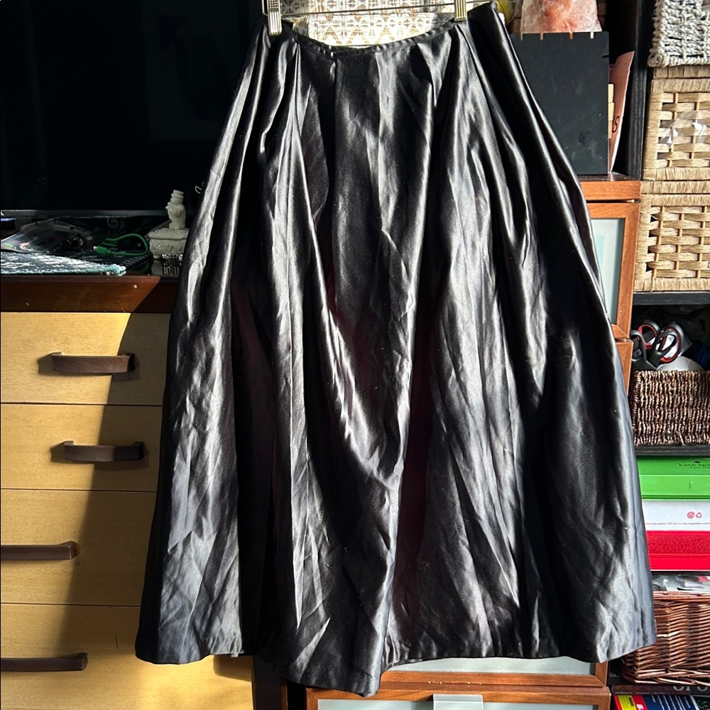 New York & Company Black A-Line Skirt size 8